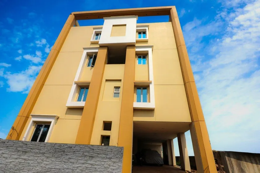 Hotel Sand Pebbles Home Stay - Image 1