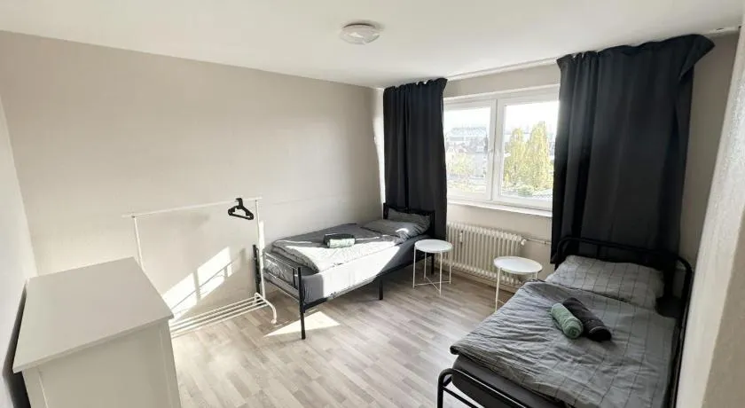 Work and Stay near Frankfurt Airport 2BR and Balcony - Image 1