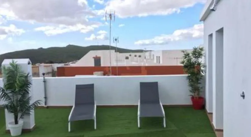 Apartamentos cerca del Aeropuerto - Image 1