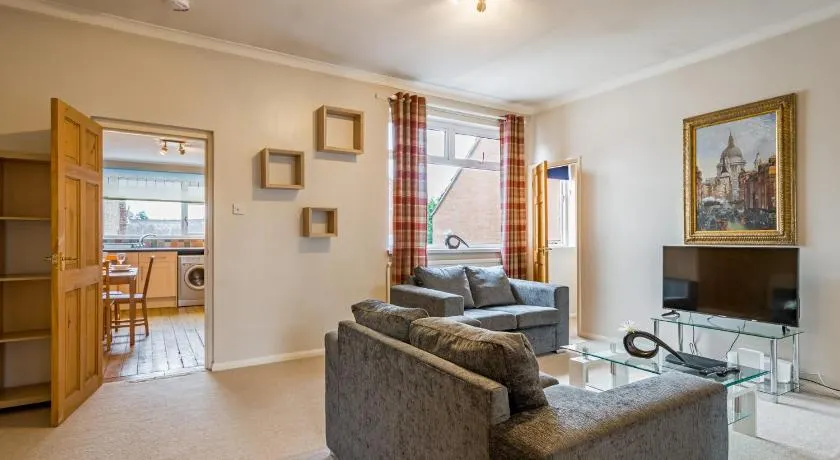 Linslade Apartment - for Groups and Contractors - Image 1