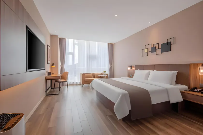 Home Inn Plus Yantai Headquarters Base High Speed Rail South Station - Image 1