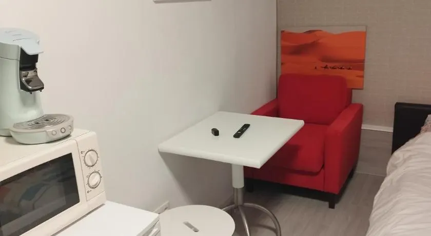 Modern Lux studio - Image 1