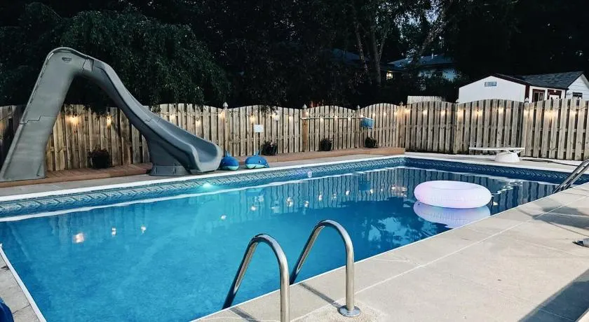 Newly Renovated Home With Pool - Image 1