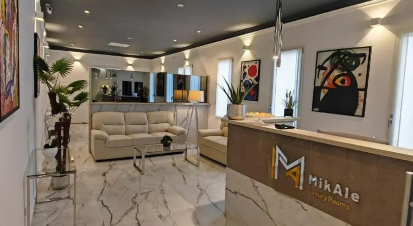 MikAle Luxury Rooms - Image 1