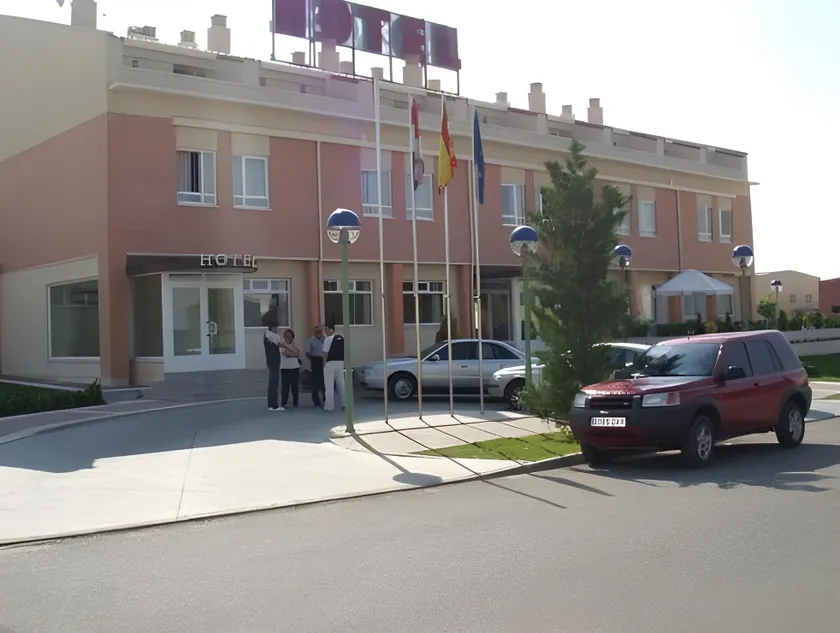 Hotel Ruta del Duero - Image 1