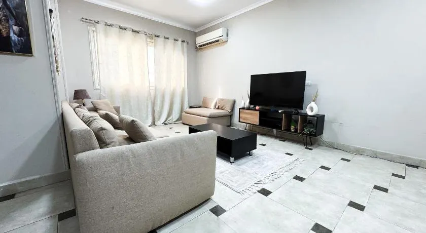 Spacious Modern 2BR Apartment in Maadi - Image 1