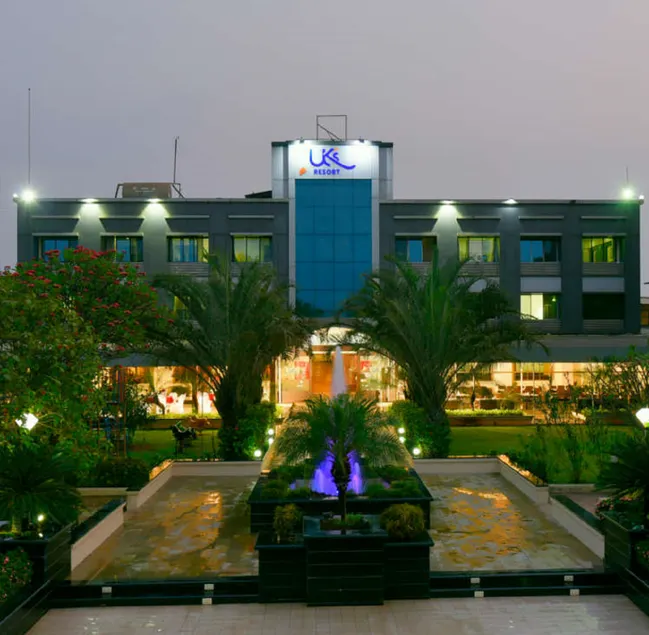UKs Resort Khopoli - Image 1