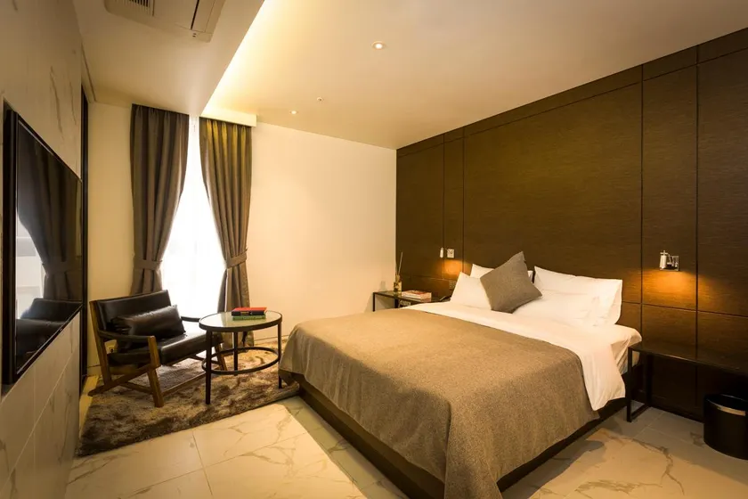 Trang blue hotel - Image 1