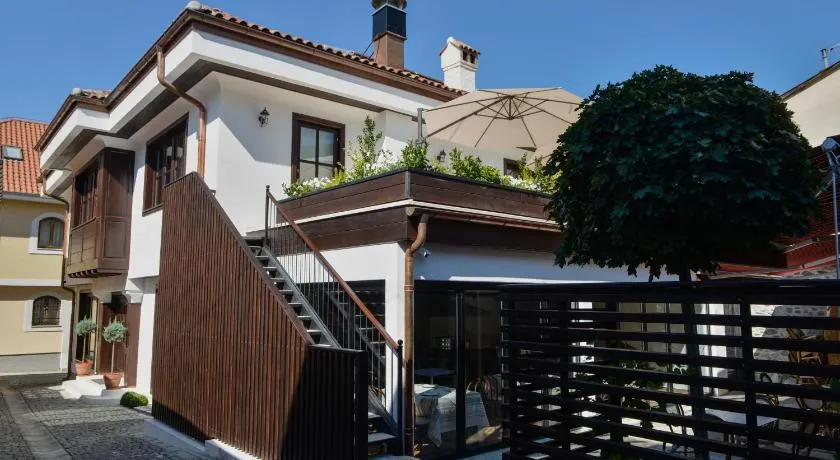 Hotel Barleti - Image 1
