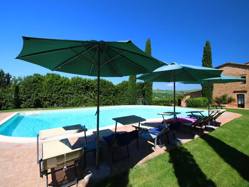 Scenic Holiday Home In Montalcino With Swimming Pool - Image 1