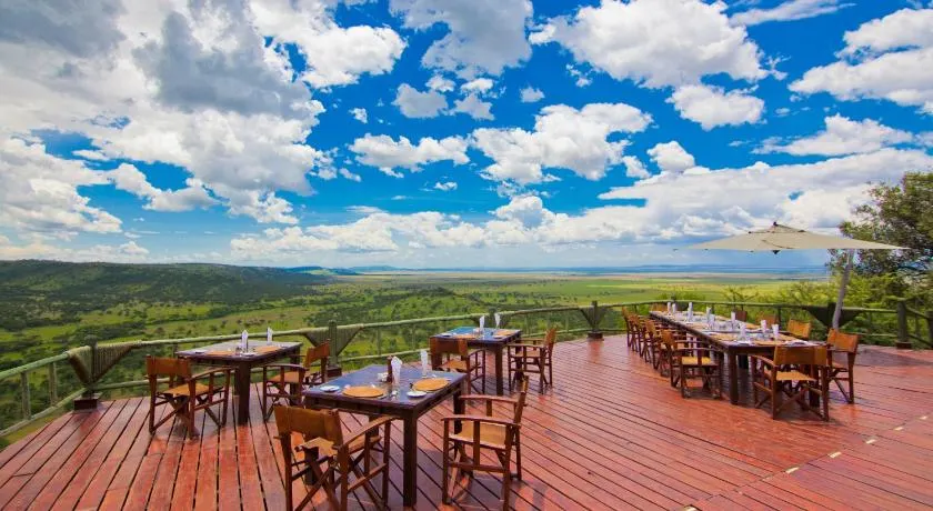 Mbali Mbali Soroi Serengeti Lodge - Image 1