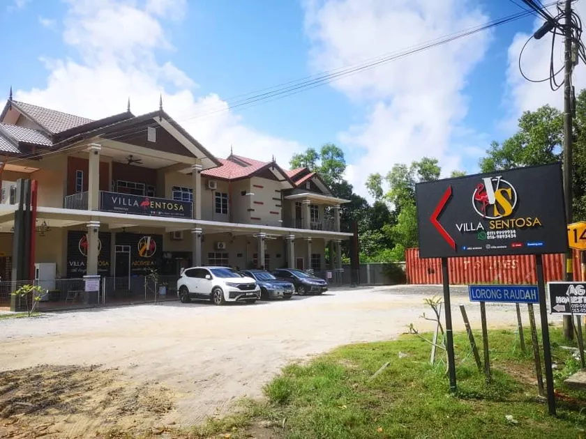 VILLA SENTOSA - Image 1