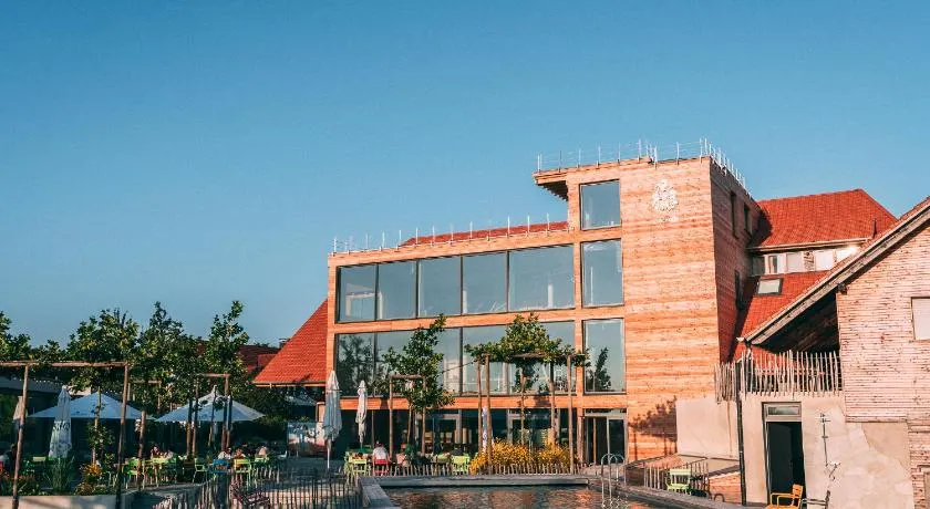 Gut Hügle Erlebnishof & Familienhotel - Image 1