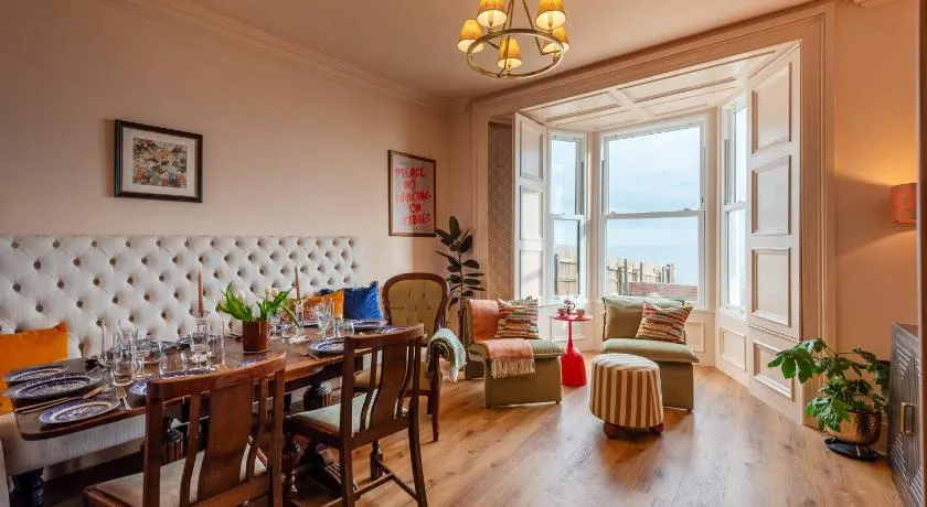 The Beach House Boutique Hotel - Image 1