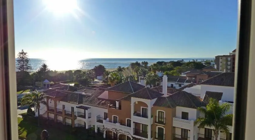 Penthouse with ocean view (6-8 guests) - Image 1