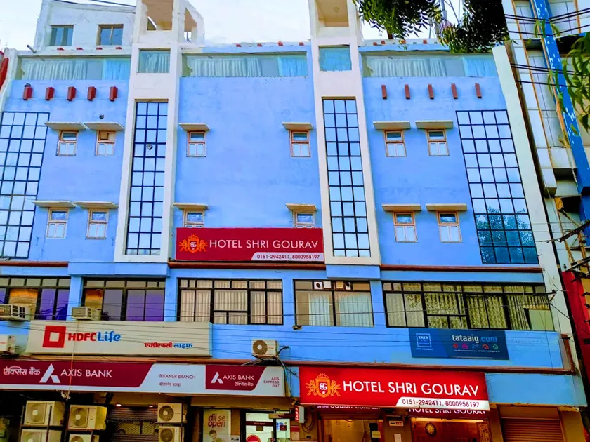 Hotel Shri Gourav - Image 1