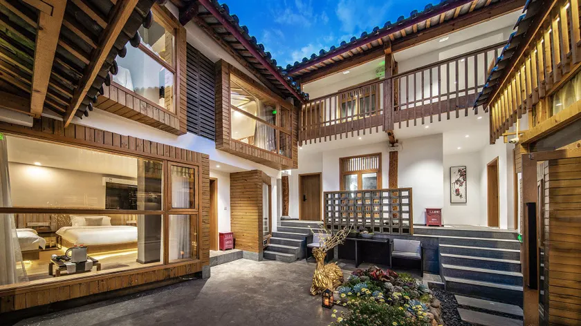 Lijiang Muqian Hotel - Image 1