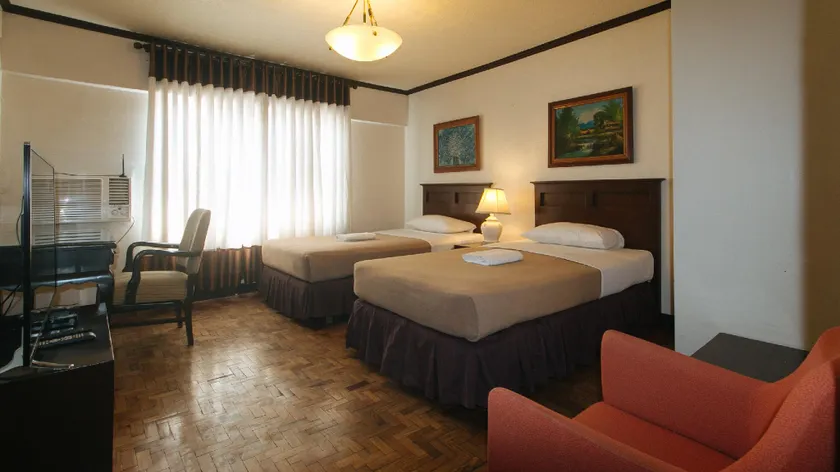 El Rico Suite Makati by RedDoorz - Image 1