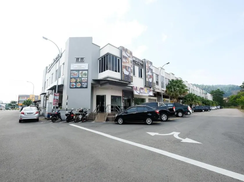 Mancalin Hotel - Image 1