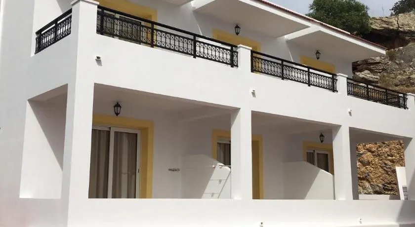 Coloma Apartments Pefkos - Image 1