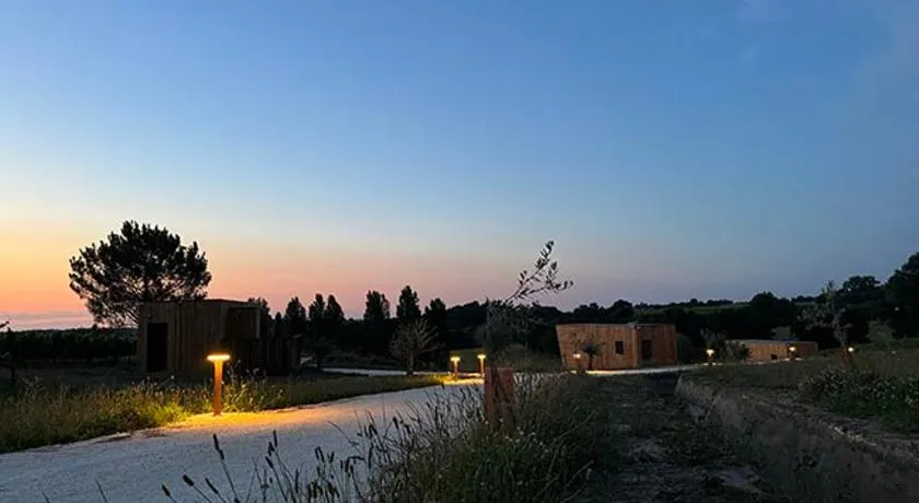 Vineyard Cabins at Château Puynard - Image 1