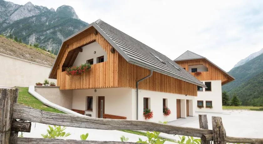 House DorMica - Image 1