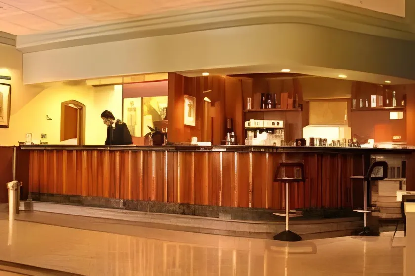 Hostal Carlos III - Image 1
