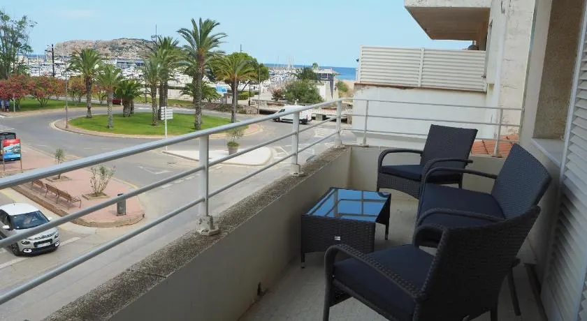 Apartament reformat amb vistes al mar i a les Illes Medes - Image 1