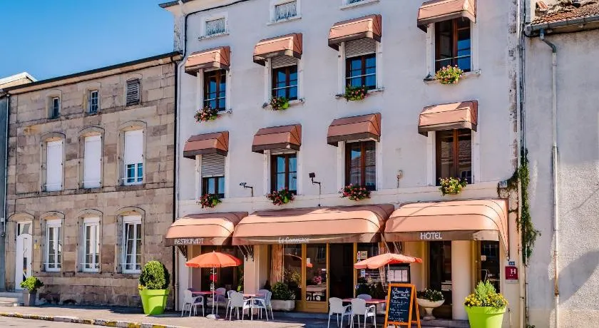 Hôtel de Dompaire - Image 1