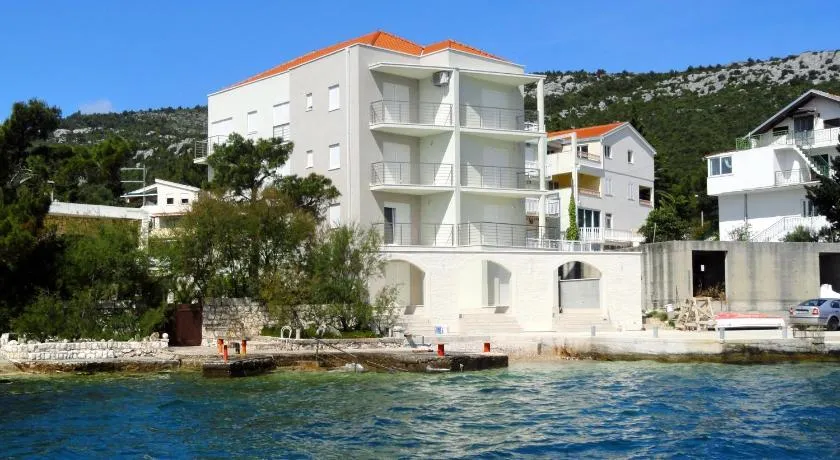 Apartments by the sea Klek, Neretva Delta - Usce Neretve - 10031 - Image 1