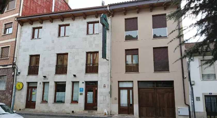 Hostal Pineda - Image 1
