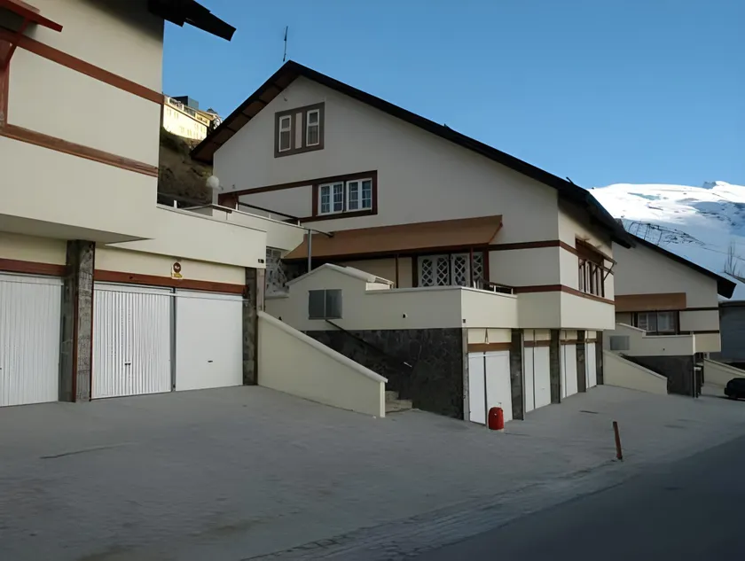 Apartamentos Las Tuyas 3000 - Image 1