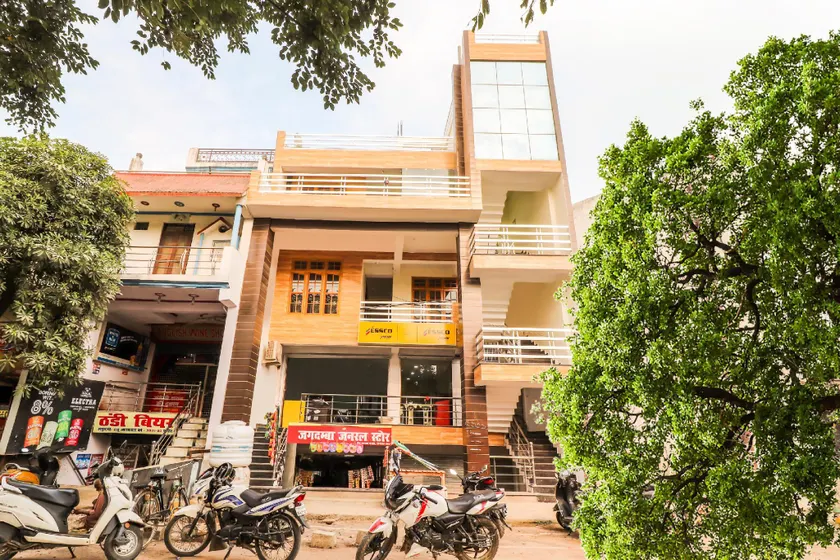 Hotel O Stay Inn Guest House - Image 1