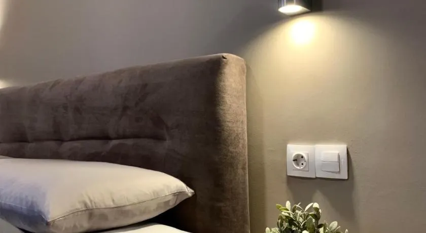 Jo's cozy corner - Image 1