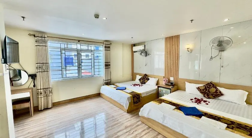 Văn Phượng Hostel - Image 1