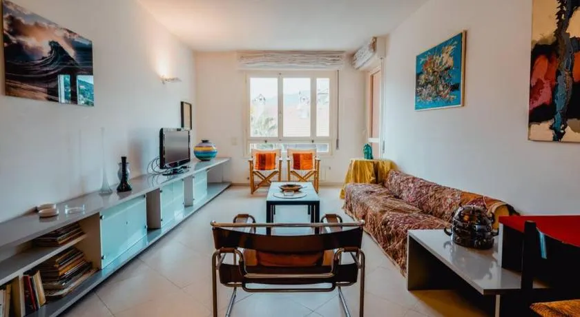 Grand Central Ventimiglia - WiFi & Parking - Image 1