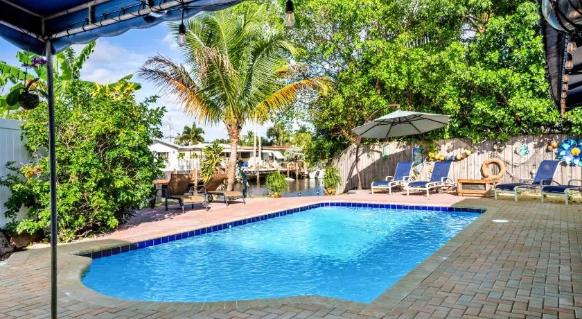 Purely Pompano, Pool, Water front, Paddleboard, Beach, 5 bedroom 3 bath - Image 1
