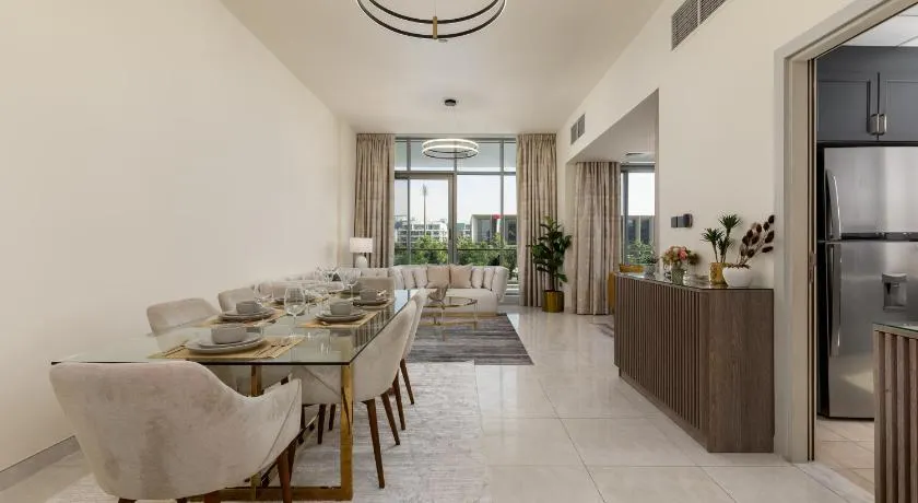 Maison Privee - Spacious 3BD Family Home with Maid's room in Meydan - Image 1