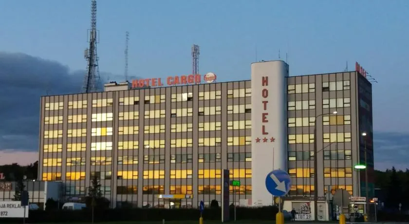 Hotel Cargo - Image 1
