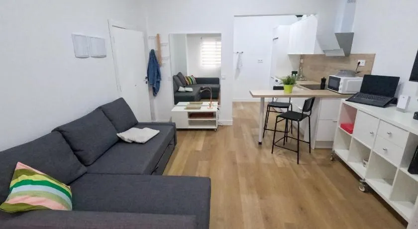 Anna Home - Image 1