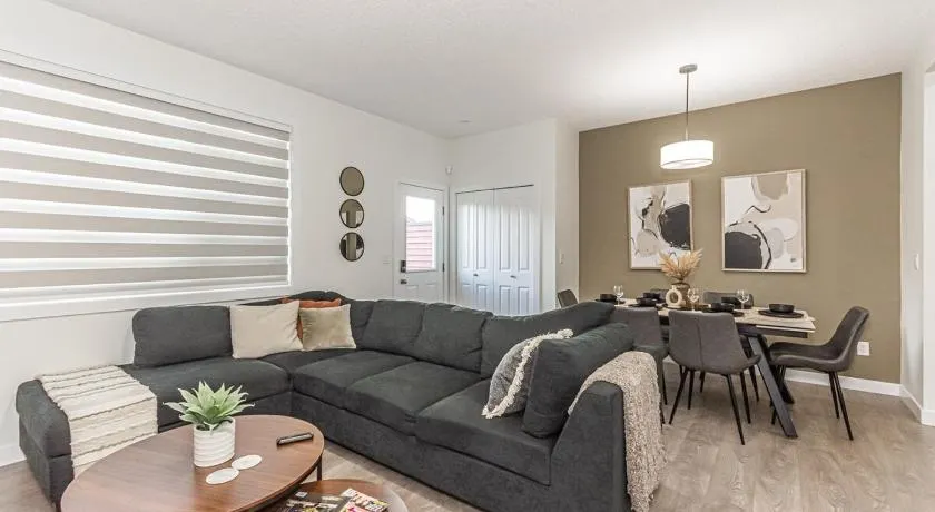 Escape in Style, River Cree, Netflix, Near WEM - Image 1