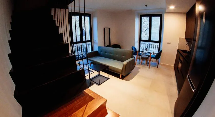 Apartamentos Plaza de España 6 - Image 1