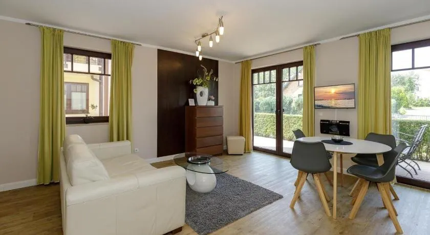 Charmant appartement entièrement équipé avec sauna, terrasse et jardin | Vue mer | Plage à proximité - Image 1