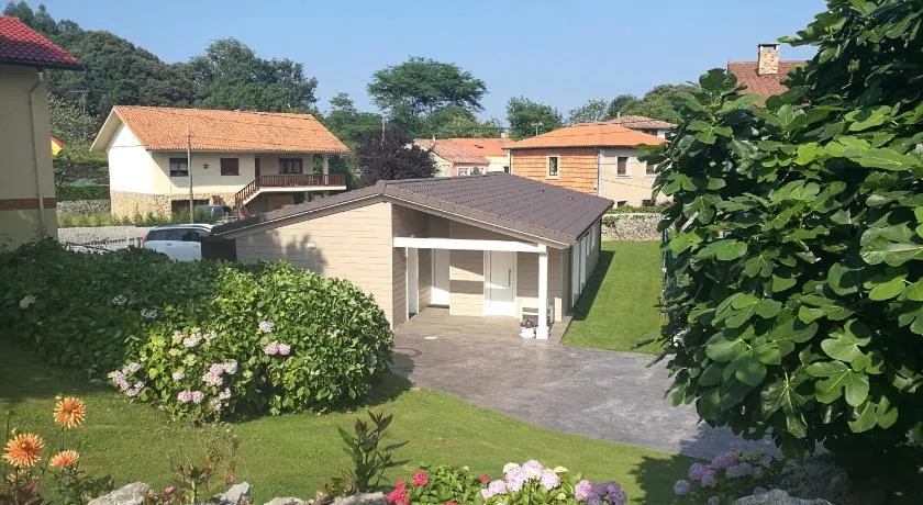 Apartamentos La Encina - Image 1