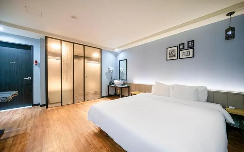 Busan Songdo I.N. - Image 1
