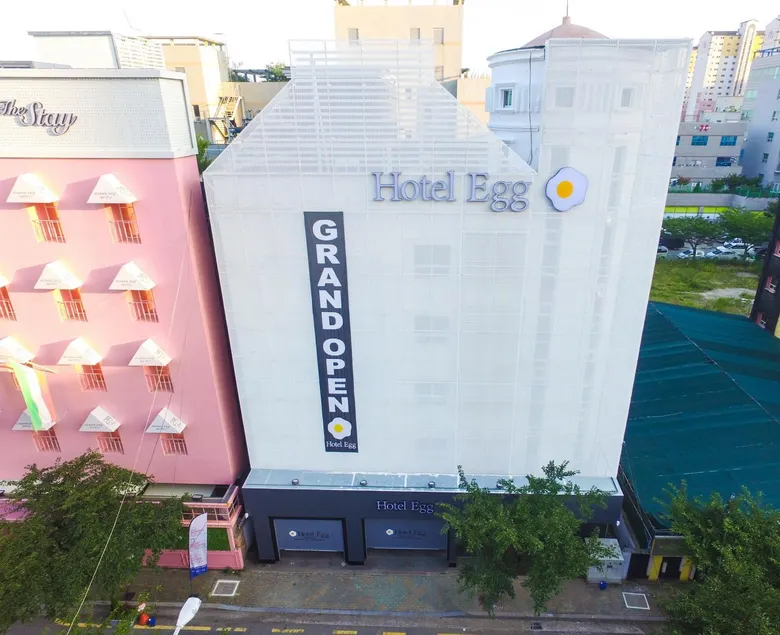 Hotel Egg - Image 1
