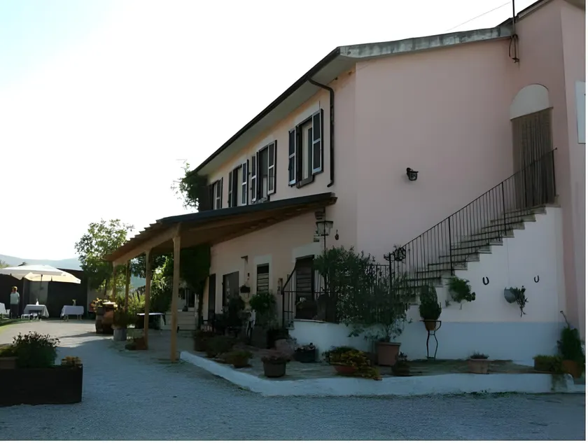 Agrihouse - Image 1