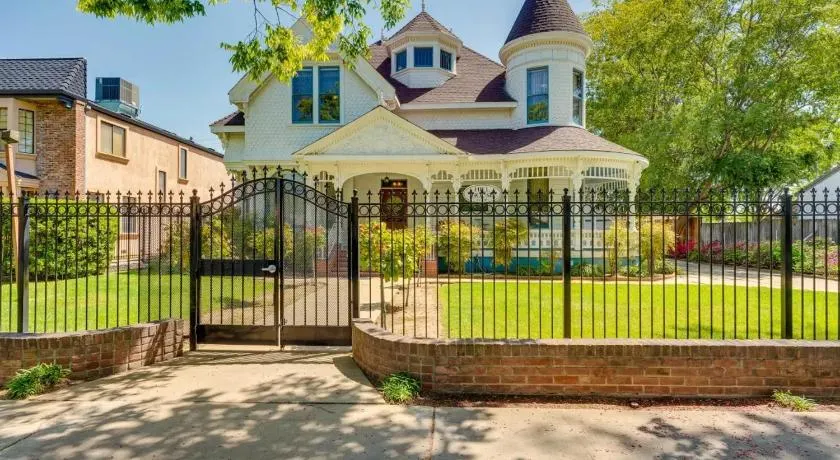 Lodi Hill House - Image 1