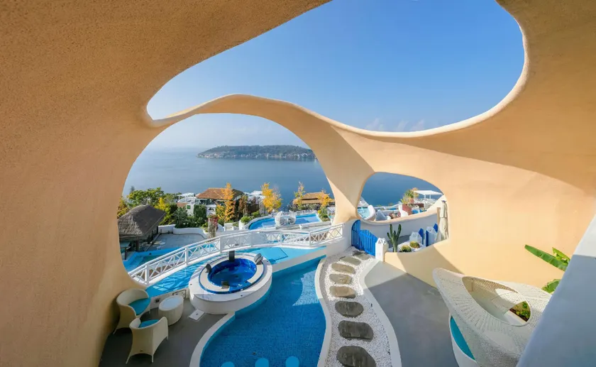 Songyun Skyline Seaview Holiday Hotel - Image 1