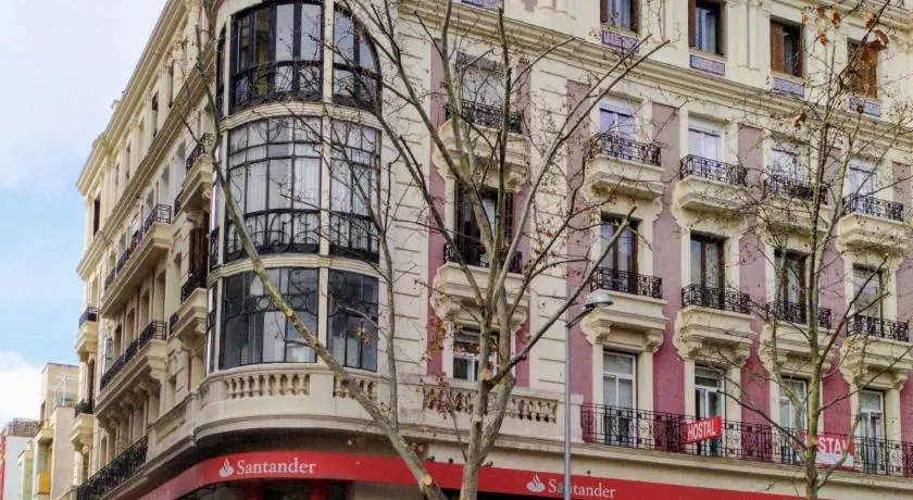 Hostal Abitum Madrid - Image 1